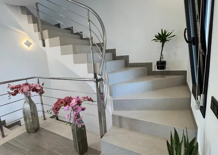 Manuel Villa Nerja