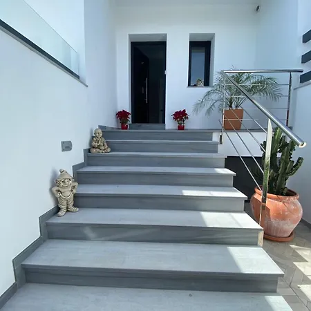 Vila Manuel Nerja